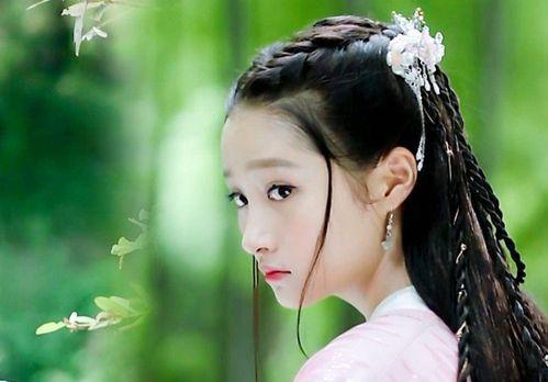 伊犁吃瓜女主,一场甜蜜的邂逅之旅