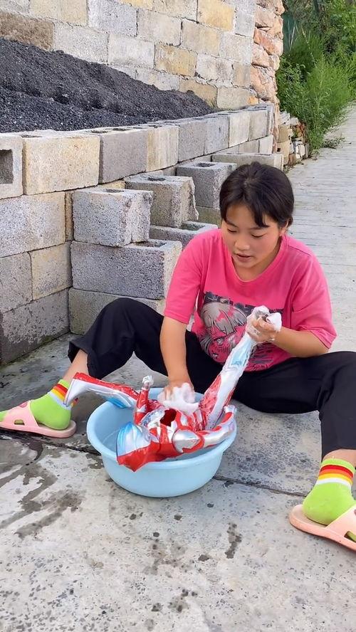 吃瓜野生奥特曼,揭秘神秘宇宙英雄的幕后故事